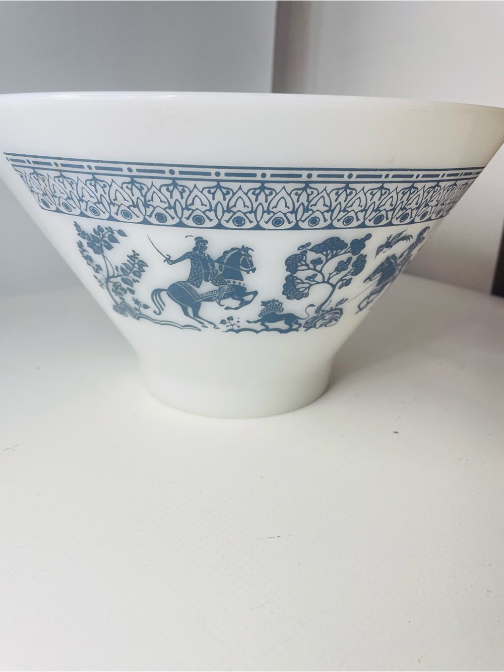 Vintage Hazel Atlas Arabian Knights Milk Glass Bowl Blue On White Tapered Rim